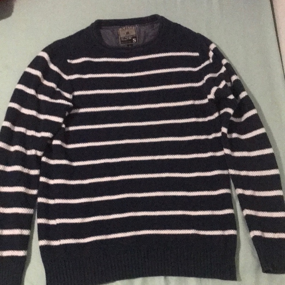 Cleaning out my closet!!!!